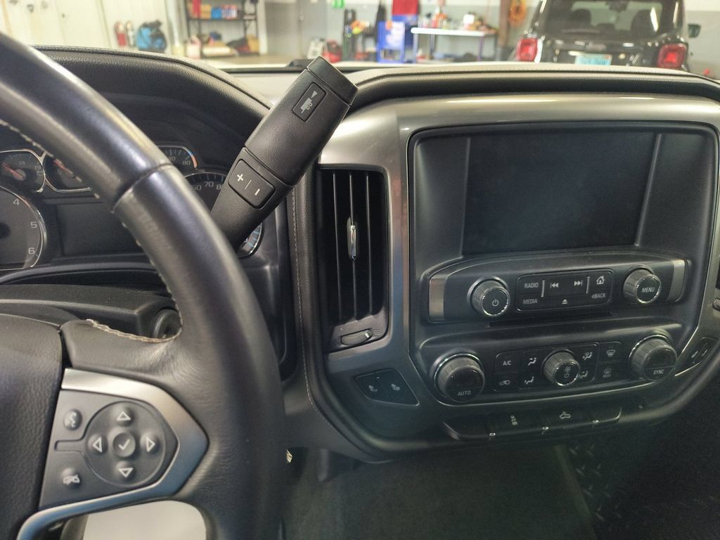 Used 2018 Chevrolet Silverado 1500 LTZ w/ Sport Package AWD/4WD image 15