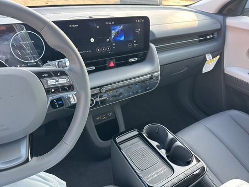 New 2025 Hyundai Ioniq 5 SEL image 30