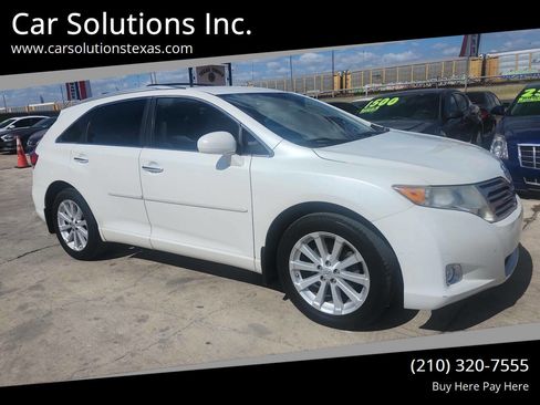 Used 2010 Toyota Venza image 1