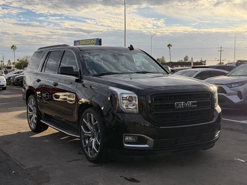 Used 2017 GMC Yukon SLE w/ Convenience Package image 11