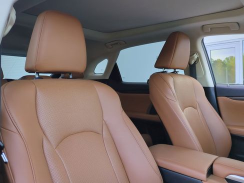 Used 2022 Lexus RX 350 AWD w/ Premium Package image 34