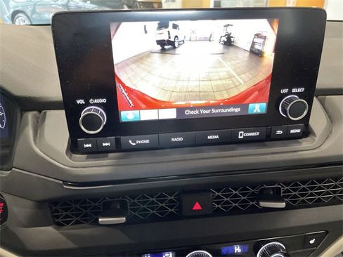 Used 2023 Honda Accord EX image 24