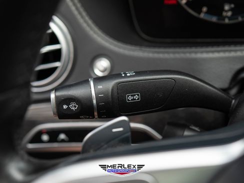 Used 2018 Mercedes-Benz S 560 Sedan image 29