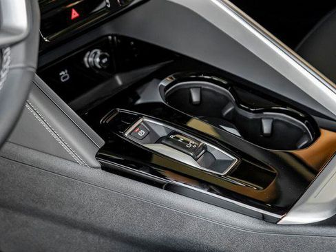 Certified 2025 Audi Q5 Premium Plus w/ Premium Plus image 18