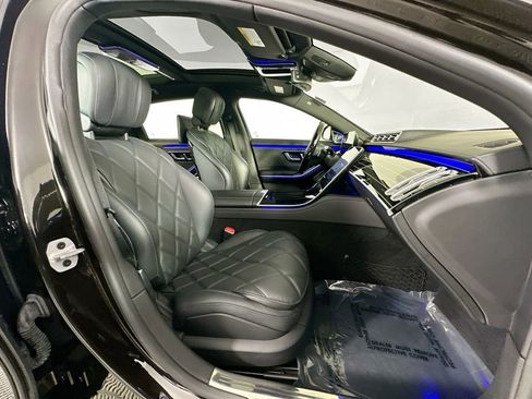 Certified 2024 Mercedes-Benz Maybach S 680 4MATIC image 30