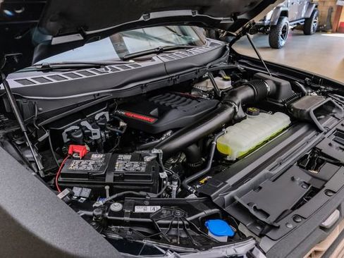 Used 2025 Ford F150 Raptor image 90