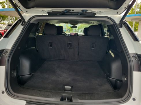 Used 2024 Chevrolet Blazer LT w/ Convenience Package FWD image 6