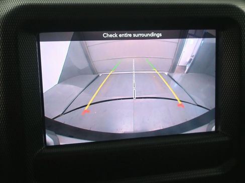 Used 2023 Jeep Wrangler Sport S image 15