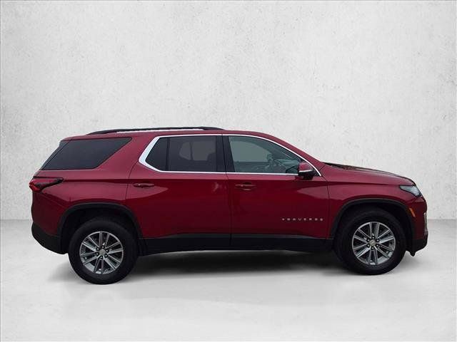Used 2023 Chevrolet Traverse LT w/ LPO, Cargo Package AWD/4WD image 4