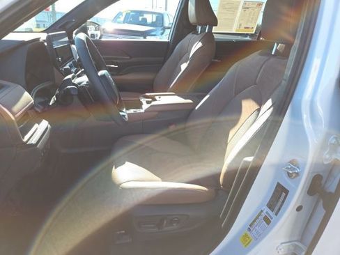 Used 2026 Toyota Grand Highlander AWD Hybrid image 10