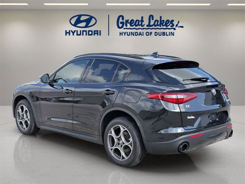 Used 2022 Alfa Romeo Stelvio Sprint image 3