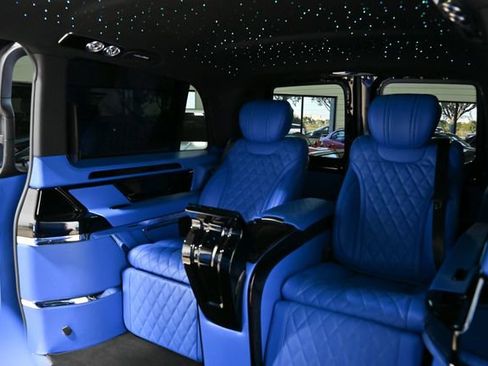 Used 2023 Mercedes-Benz Metris Passenger image 4