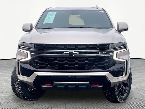 Used 2022 Chevrolet Suburban Z71 w/ Z71 Off-Road Package image 2