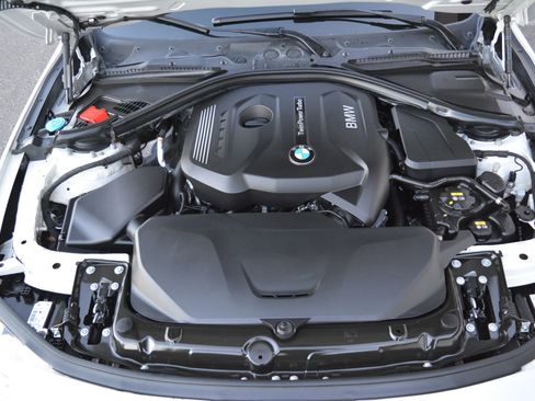 Used 2018 BMW 330i Sedan image 29