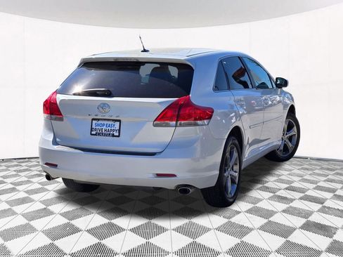 Used 2010 Toyota Venza FWD image 16