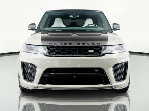 Used 2022 Land Rover Range Rover Sport SVR Carbon Edition image 21