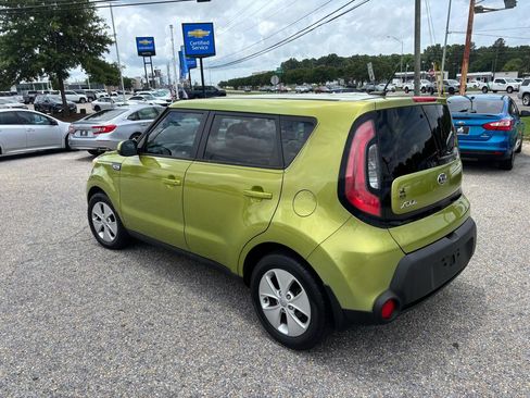 Used 2015 Kia Soul FWD image 7