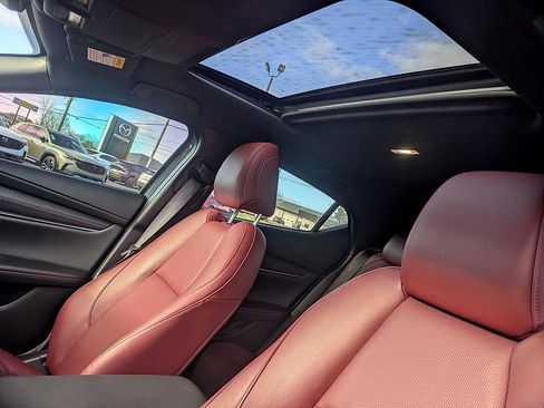 Certified 2025 MAZDA MAZDA3 Carbon image 12