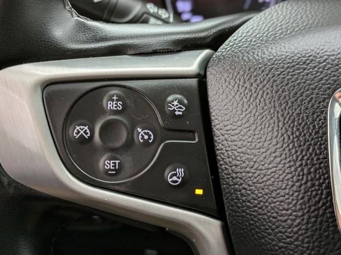 Used 2024 GMC Terrain SLT AWD/4WD image 6