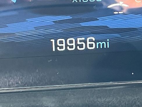 Used 2025 Chevrolet Equinox LT image 40