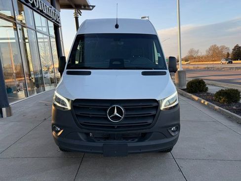 New 2025 Mercedes-Benz Sprinter 2500 image 2