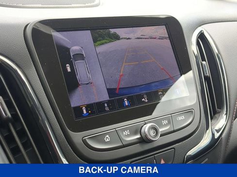 Certified 2022 Chevrolet Equinox RS w/ RS Leather Package AWD/4WD image 15