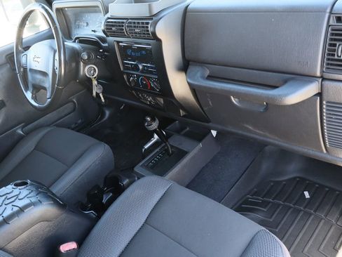 Used 2006 Jeep Wrangler Unlimited image 23