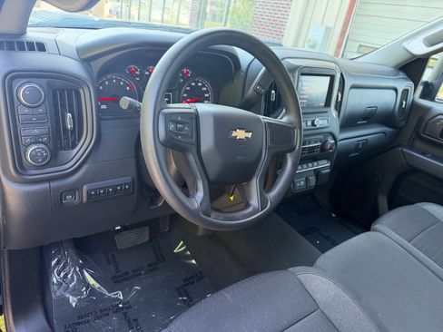 Used 2023 Chevrolet Silverado 2500 Custom w/ Custom Value Package AWD/4WD image 38