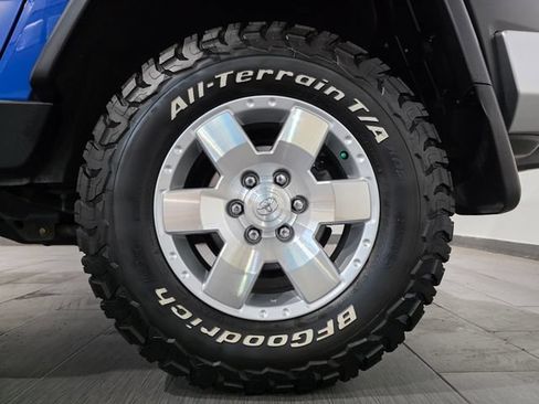 Used 2007 Toyota FJ Cruiser 4WD w/ Upgrade Pkg 1 image 23