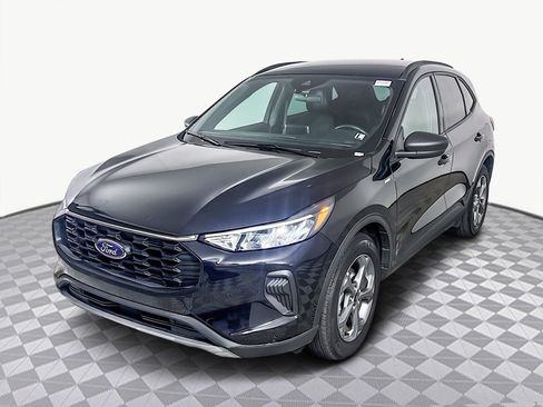 Used 2025 Ford Escape ST-Line image 4