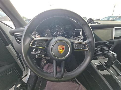 Used 2023 Porsche Macan Turbo AWD/4WD image 6
