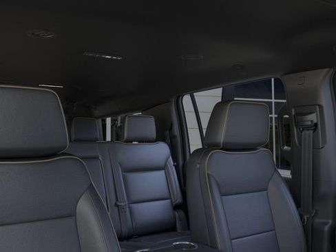 New 2025 GMC Yukon XL Elevation image 24
