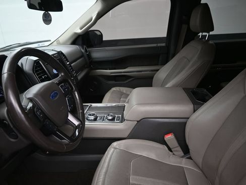 Used 2021 Ford Expedition Max Limited AWD/4WD image 12