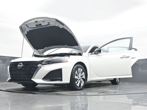 Certified 2025 Nissan Altima 2.5 S image 39