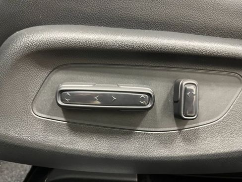 New 2026 Honda HR-V EX-L image 14