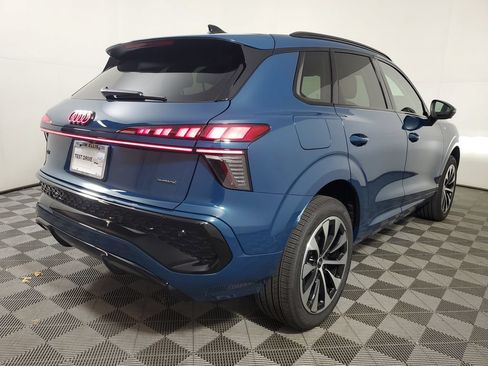 New 2026 Audi Q3 quattro 2.0T AWD/4WD image 6