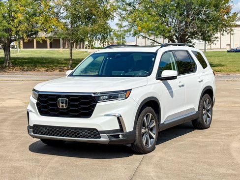 Used 2025 Honda Pilot Elite image 5