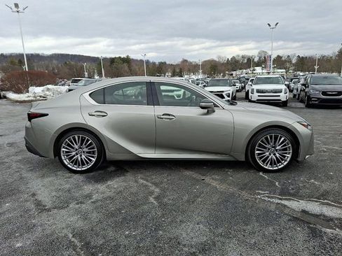 Used 2023 Lexus IS 300 300 w/ Premium Package image 9