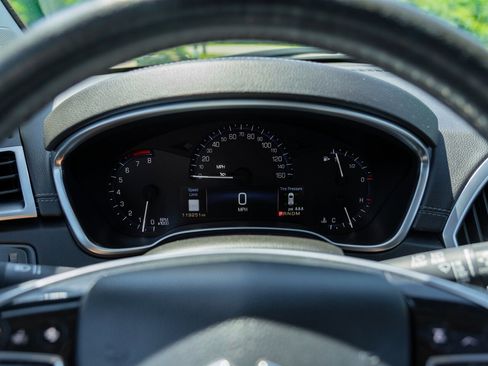 Used 2015 Cadillac SRX Luxury w/ Driver Awareness Package image 24