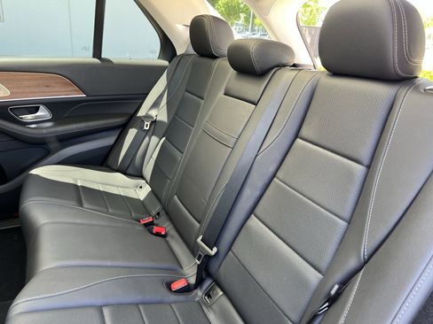 Certified 2025 Mercedes-Benz GLE 350 4MATIC image 33