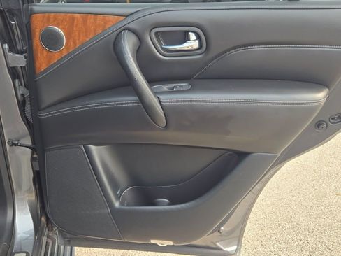 Used 2018 INFINITI QX80 4WD image 11
