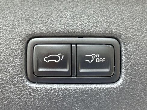 Used 2023 Kia Carnival SX Prestige image 15