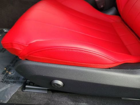 New 2026 Mercedes-Benz CLE 300 4MATIC Coupe image 9