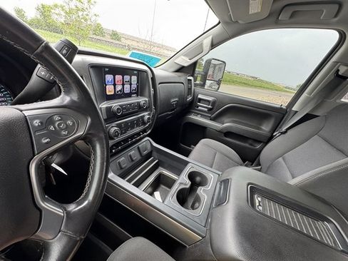 Used 2019 Chevrolet Silverado 2500 LT w/ LT Plus Package AWD/4WD image 12