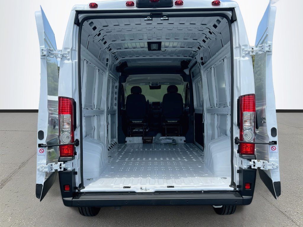 New 2026 RAM ProMaster 2500 w/ Convenience Group FWD image 21