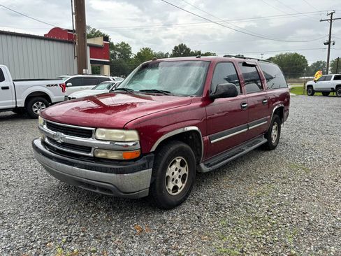 Used 2005 Chevrolet Suburban LS RWD image 2