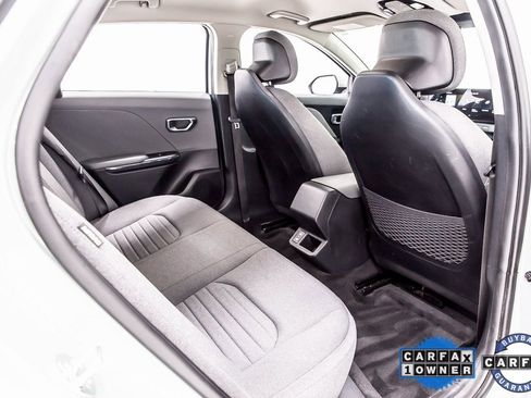 Used 2025 Kia K4 EX image 34