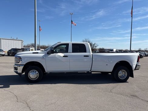 New 2026 RAM 3500 Tradesman AWD/4WD image 7