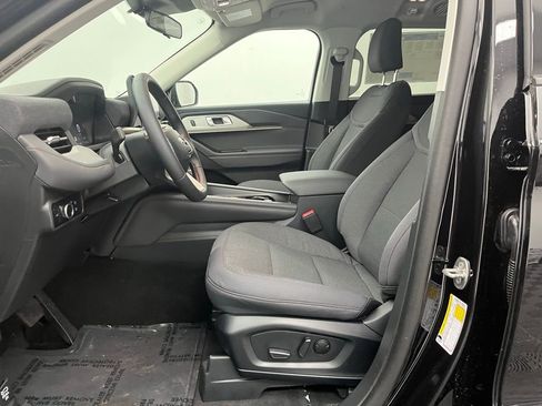 New 2026 Ford Explorer Active image 18