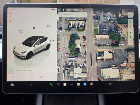Used 2022 Tesla Model Y Long Range AWD/4WD image 42